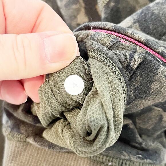 Lululemon No Sweat High Rise Jogger Sweatpants Camo Forest Green 4 - Picture 3 of 10